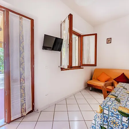 Casa Dei Fiori - Goelba Apartment Portoferraio