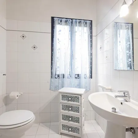 Casa Dei Fiori - Goelba Apartamento Portoferraio